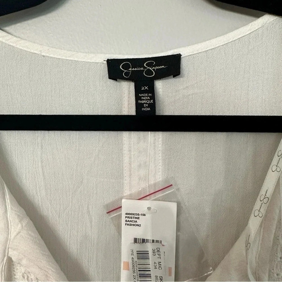 NWT Jessica Simpson Ivory Long Tie Sleeve Half Button Blouse Size 2X - Picture 4 of 10